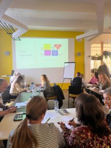 Telšių STEAM atviros prieigos centro metodininkų patirtis, įgyta kursuose Čekijoje